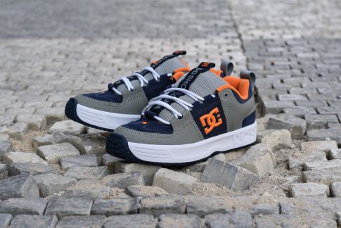 Zpátky v čase s DC shoes